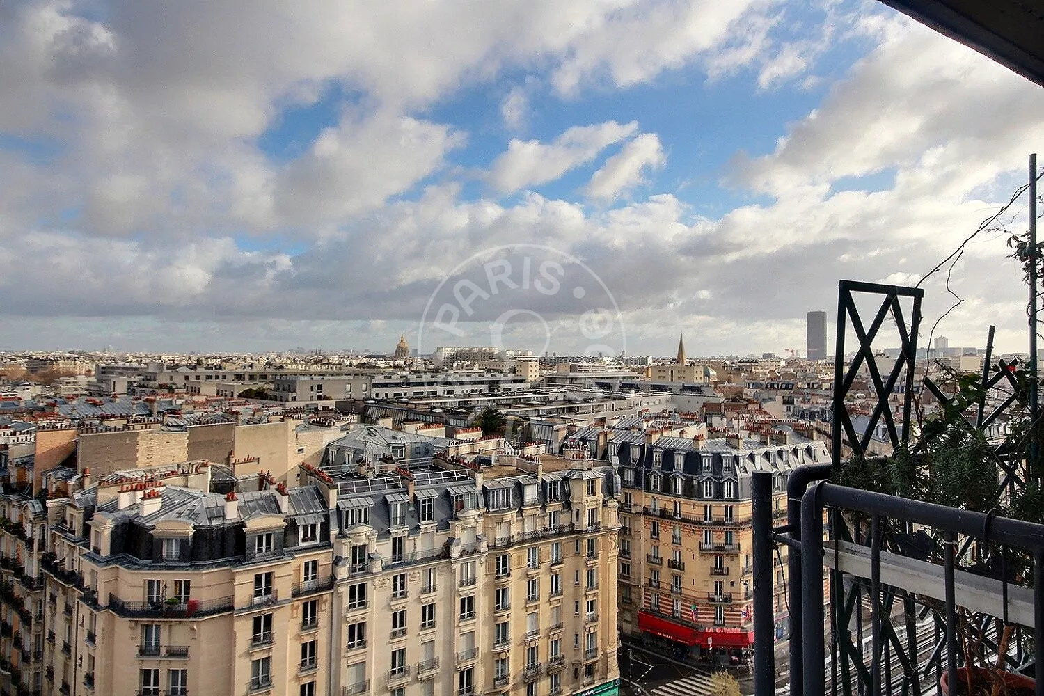 Appartement Rue Saint-Charles à Paris