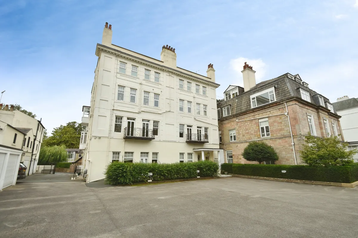 Flat Victoria Road in Harrogate