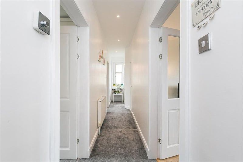Room Granton Road in City of Edinburgh