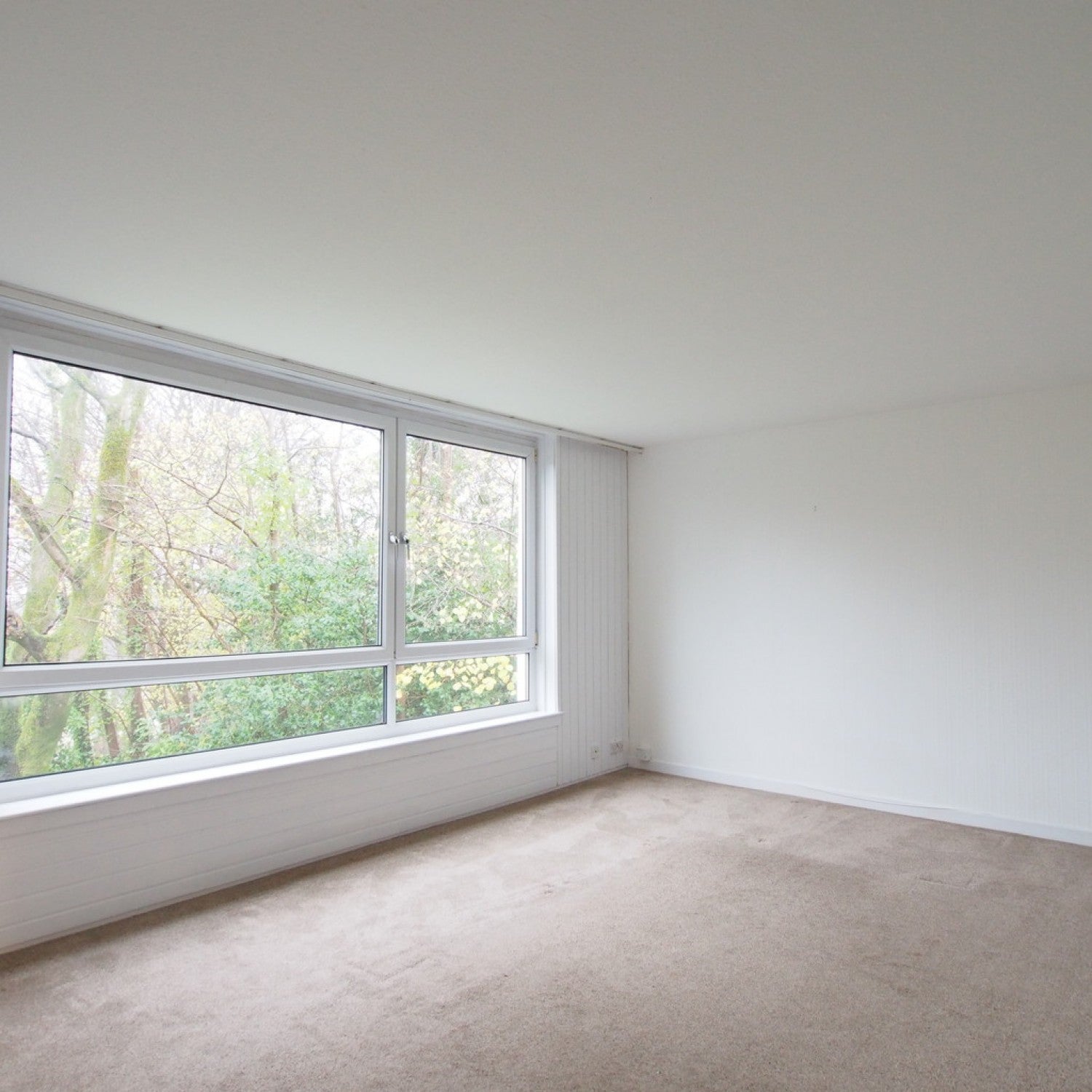 Flat Fauldswood Drive in Paisley