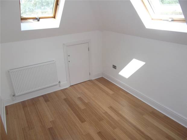 Flat Northampton Road in Greater London
