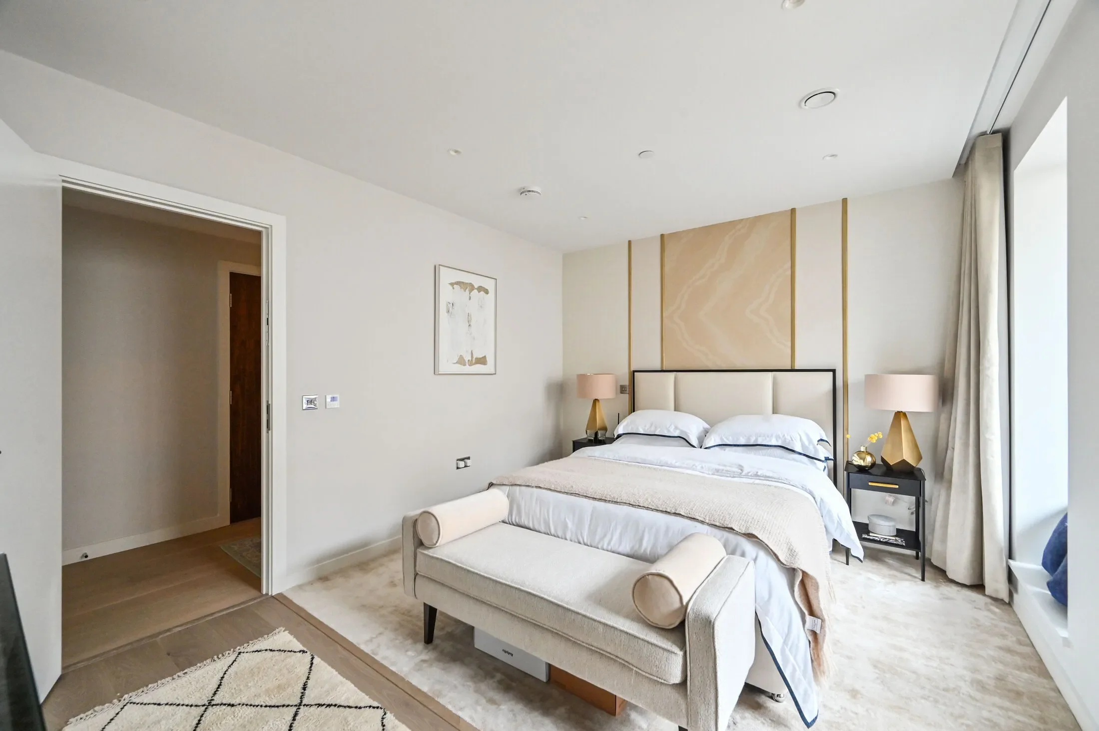 Flat Gough Street in Greater London