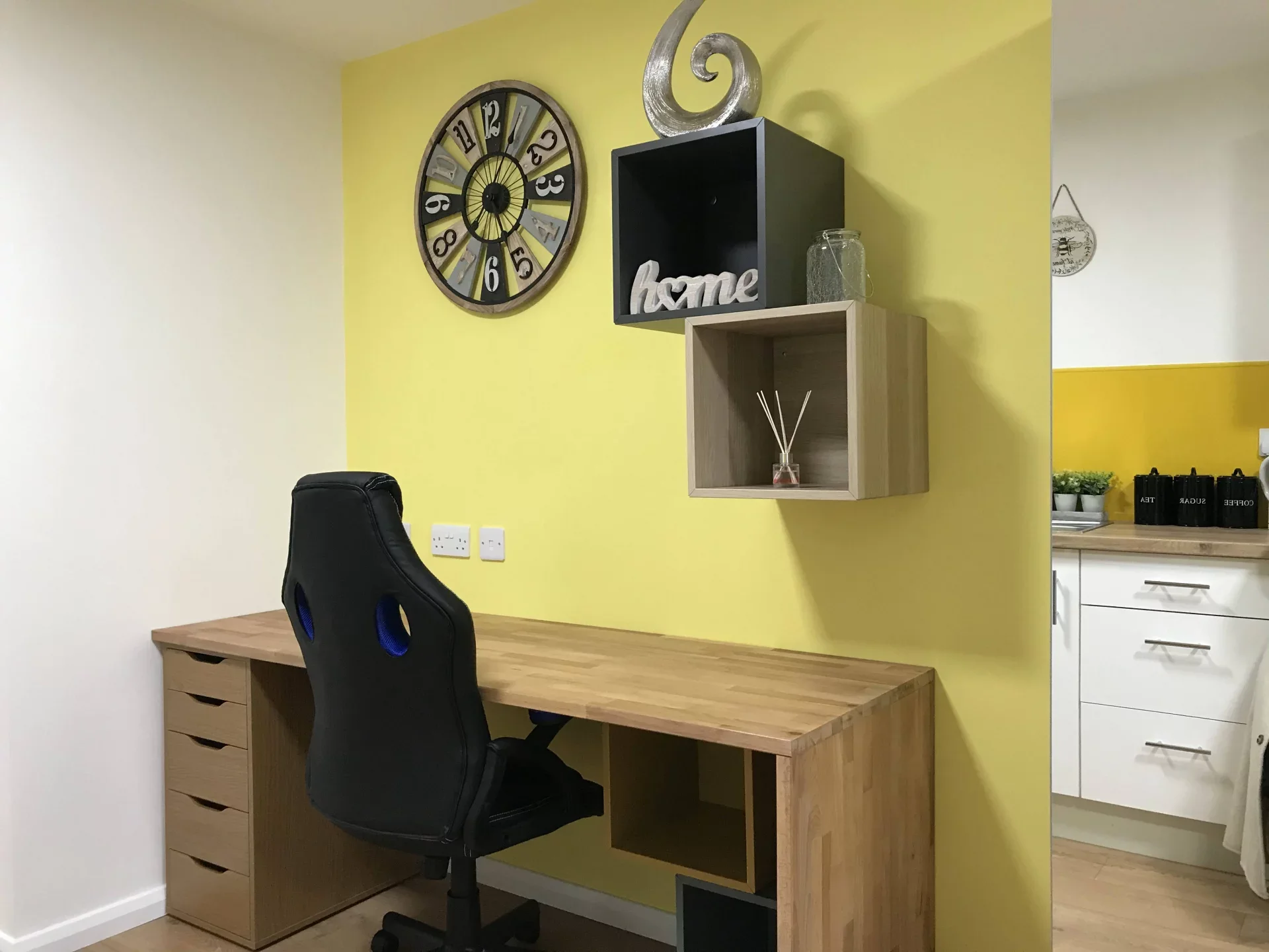 Room Ashby Square in Charnwood