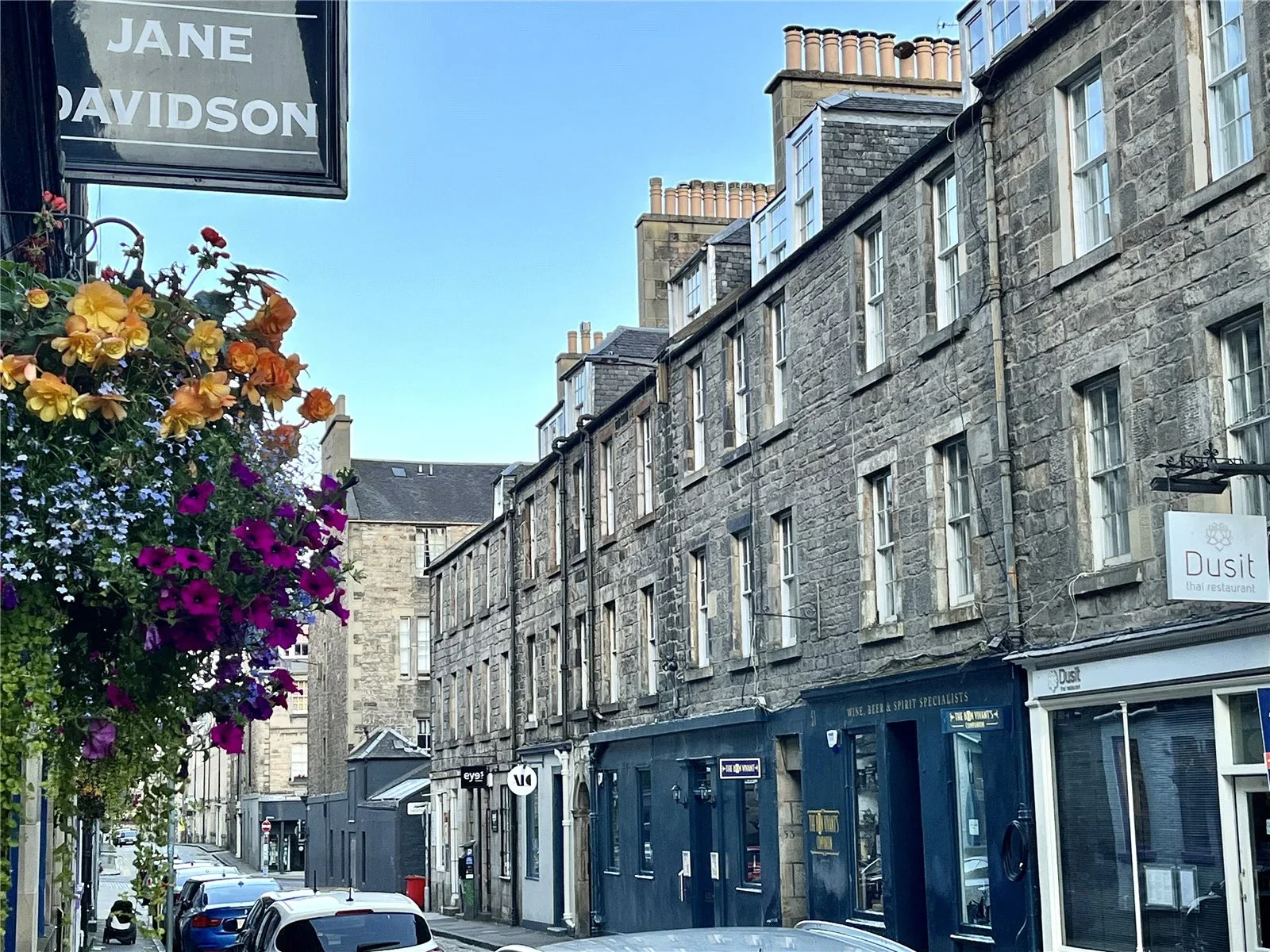 Flat Thistle Street in City of Edinburgh