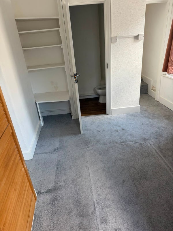 Flat Coldbath Street in Greater London