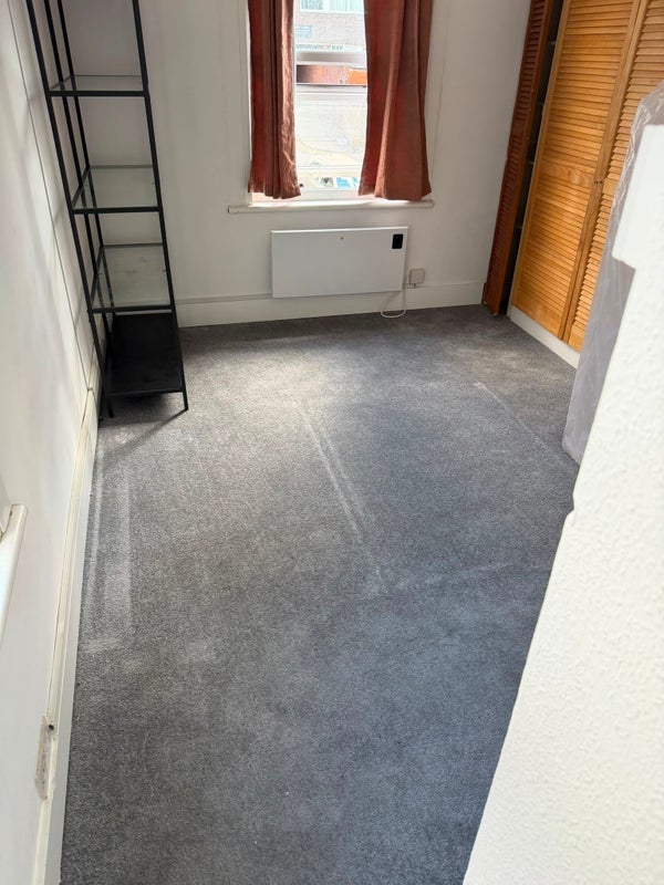 Flat Coldbath Street in Greater London