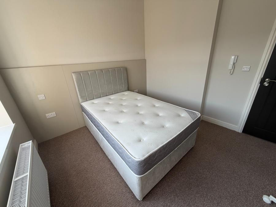 Room Azalea Terrace North in Sunderland