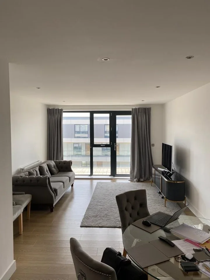 Flat Parade Gardens in Greater London