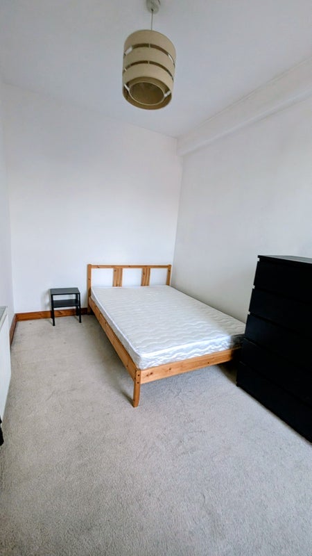 Room Brompton Road in Manchester