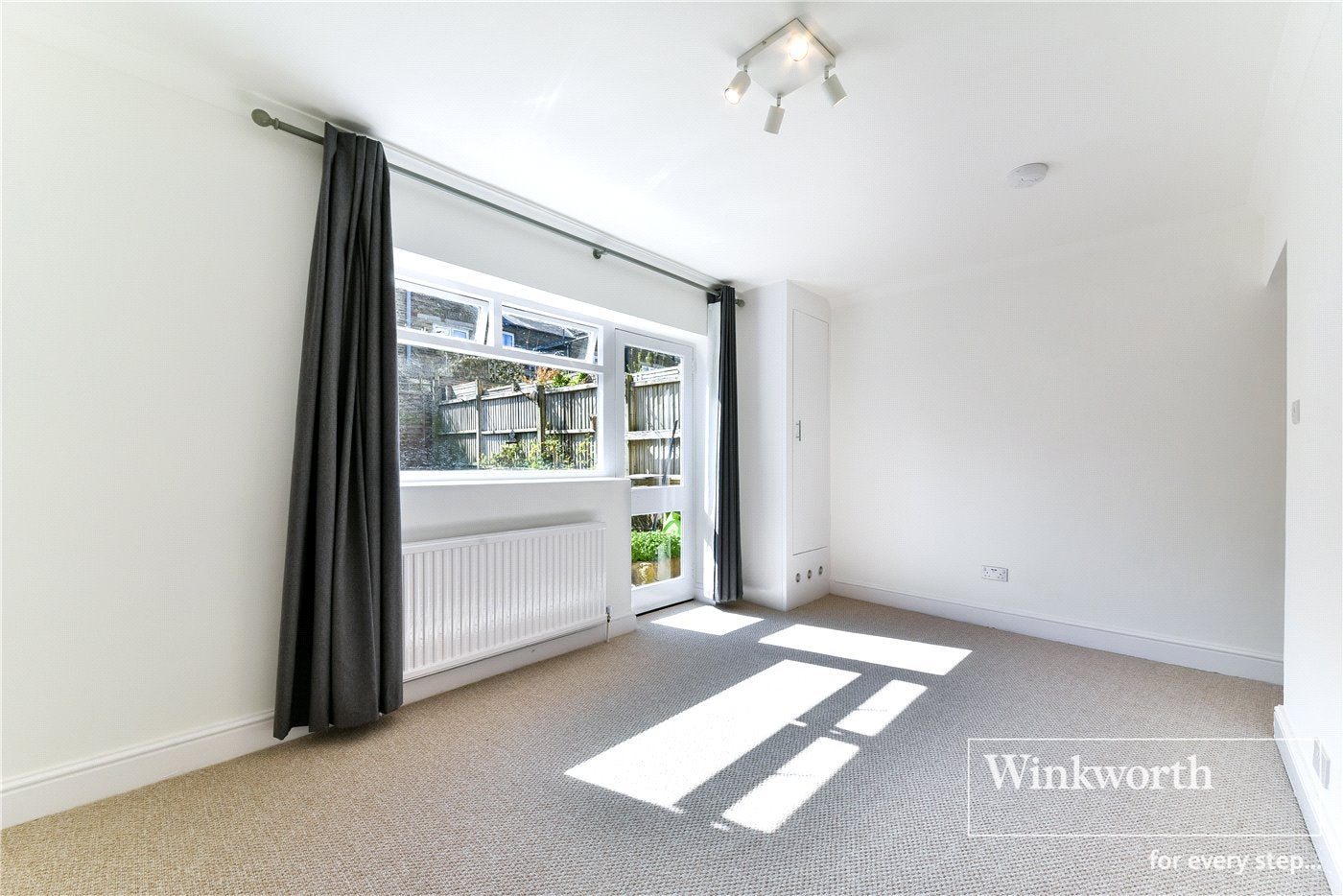 Flat Alkerden Road in Greater London