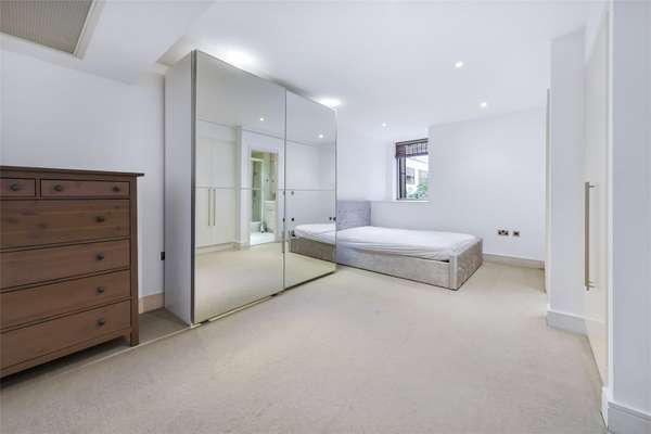 Flat Monck Street in City of Westminster