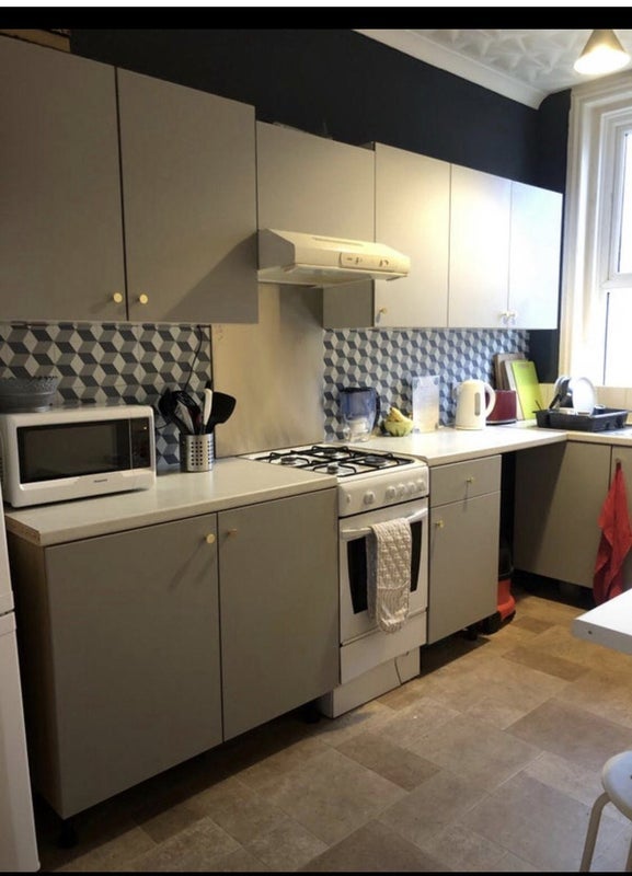 Room Denehurst Gardens in Greater London