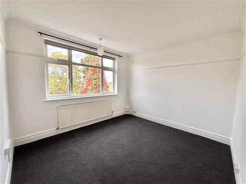 Flat Longstone Avenue in Greater London