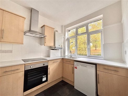 Flat Longstone Avenue in Greater London