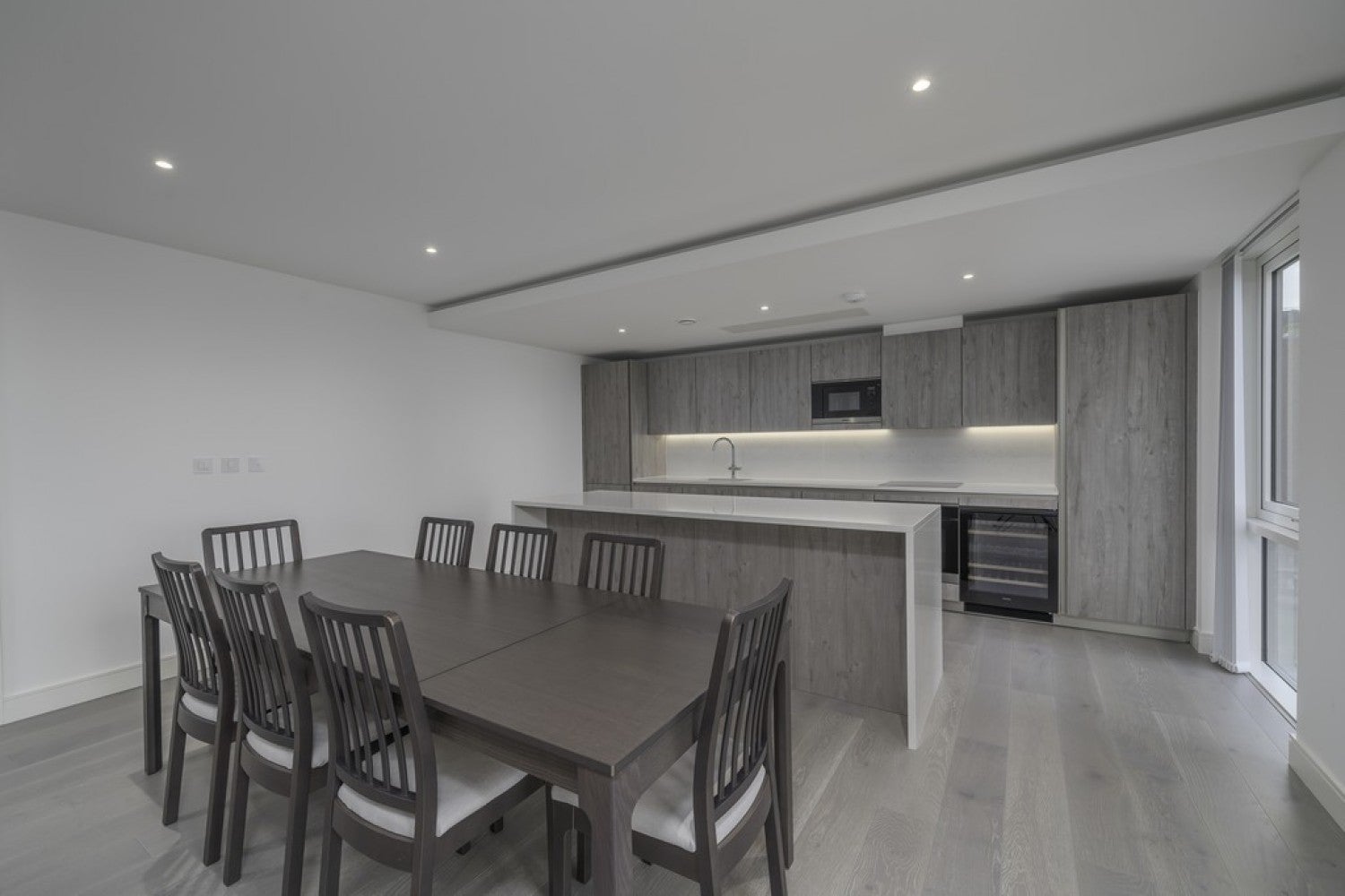 Flat Eltringham Street in Greater London