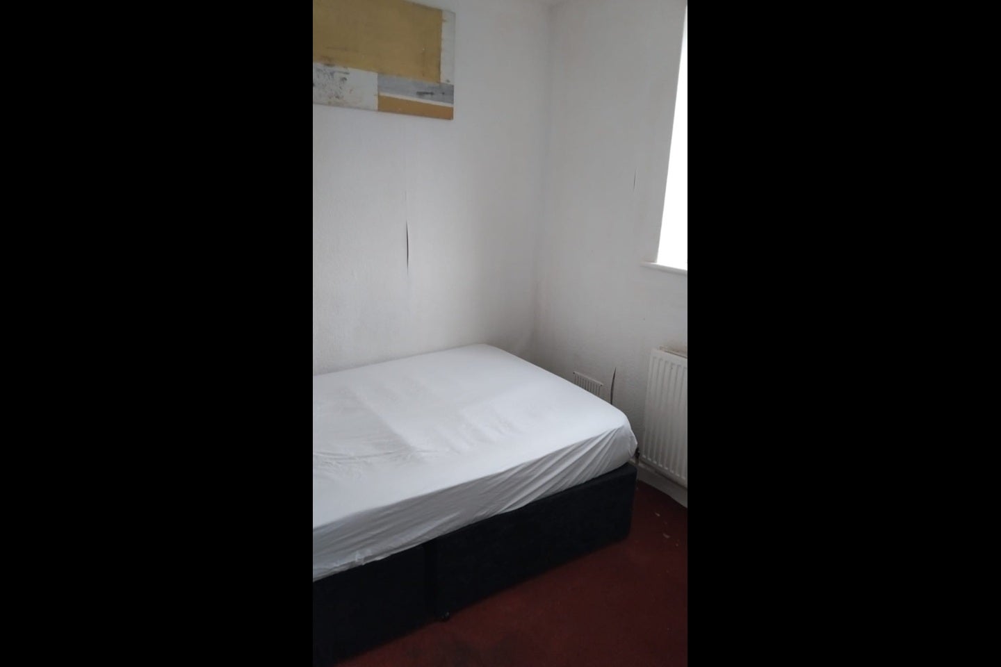 Room Bonscale Crescent in Middleton