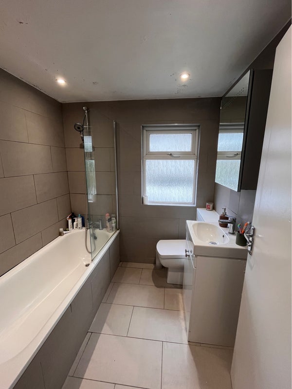 Room Lilford Road in Greater London