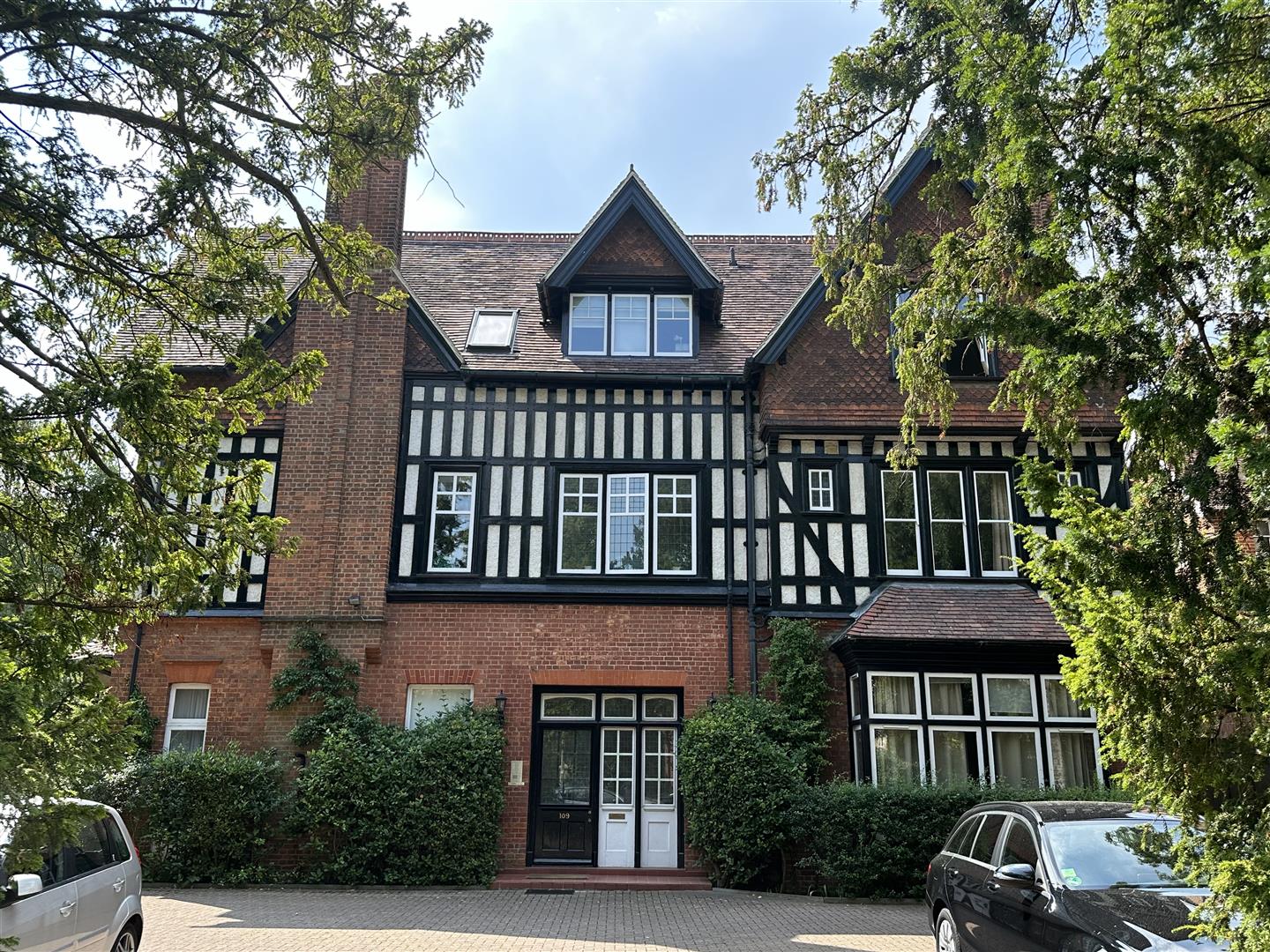 Flat Rawlinson Road in Oxford