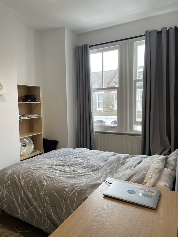 Room Loubet Street in Greater London