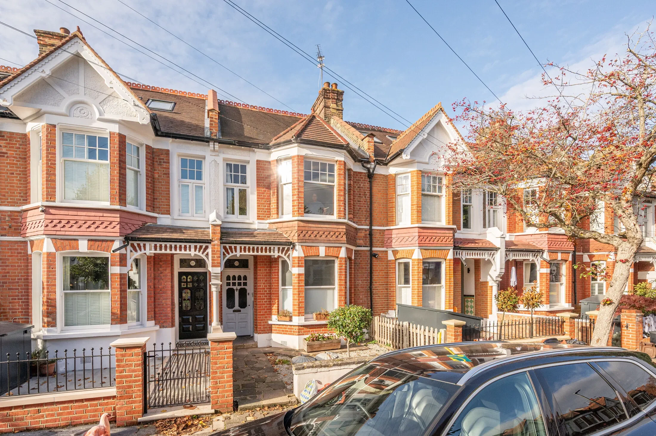 Flat Engadine Street in Greater London