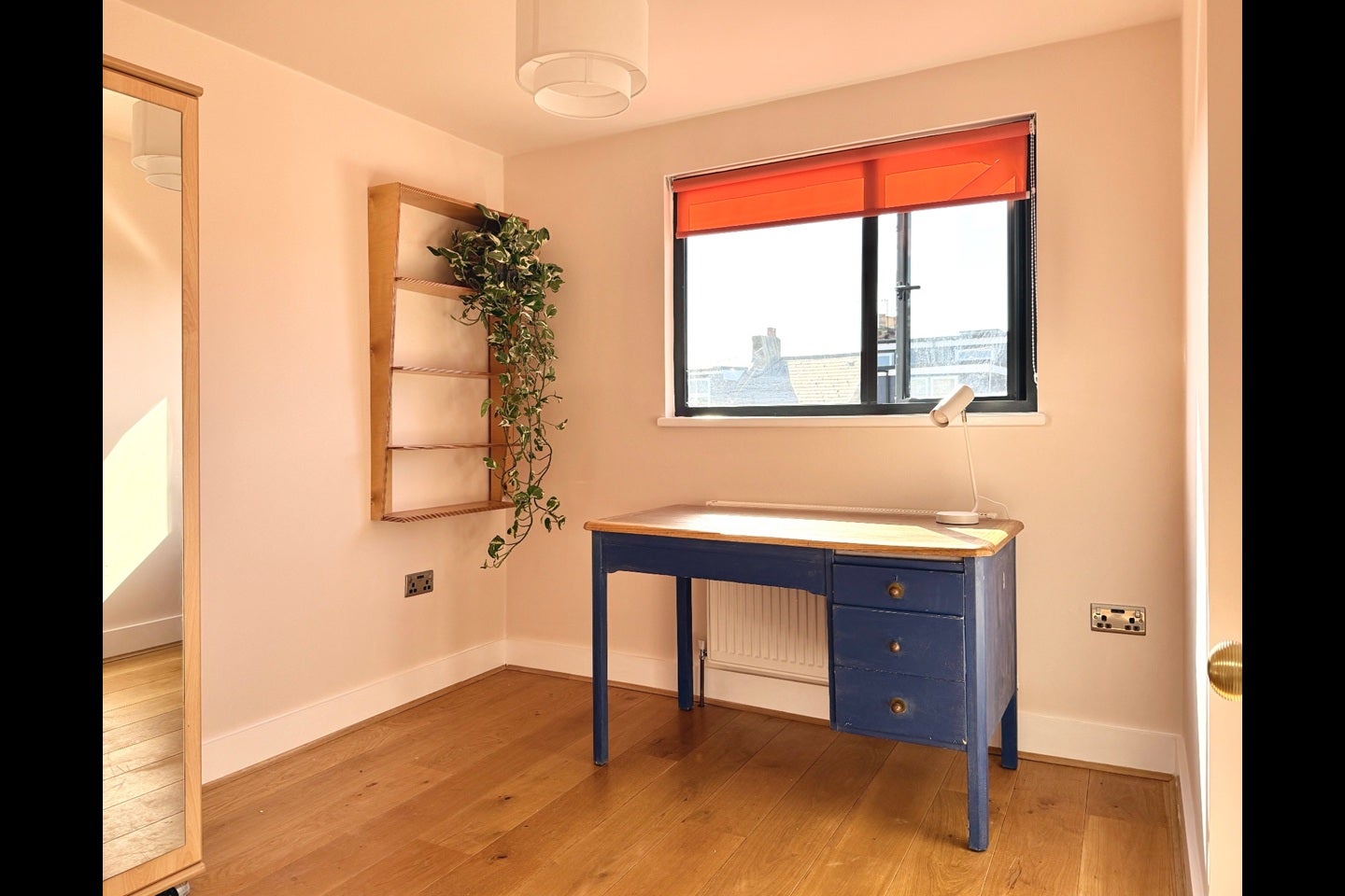 Room Glenwood Road in Greater London