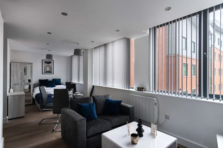 Flat Talbot Road in Trafford