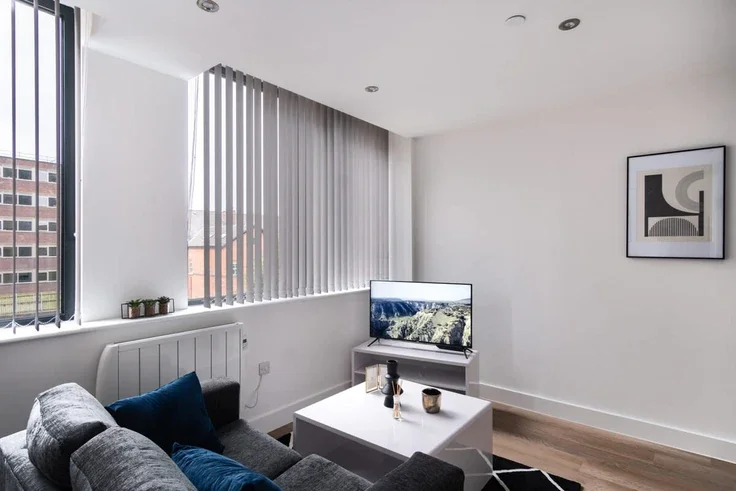 Flat Talbot Road in Trafford
