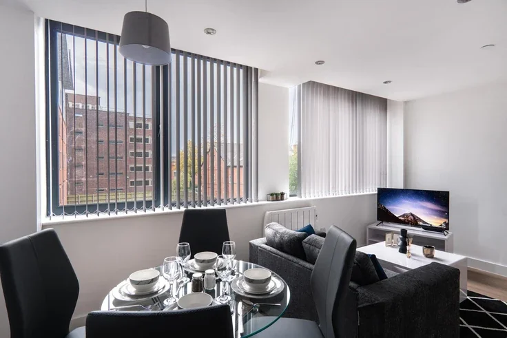 Flat Talbot Road in Trafford