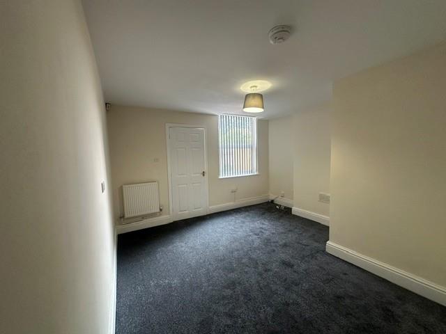 Flat Birchfield Road in Redditch