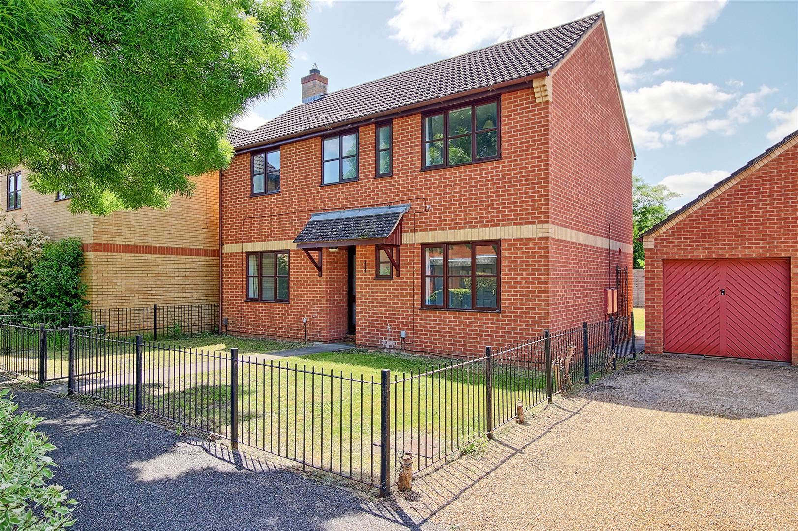House Hopkins Close in Cambridge