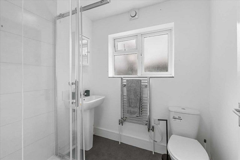 Room Lisson Grove in Plymouth