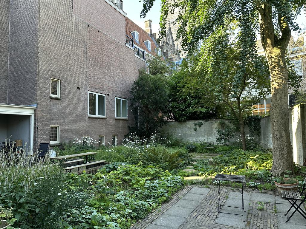 Studio te huur: Achter St.-Pieter 11R, Utrecht