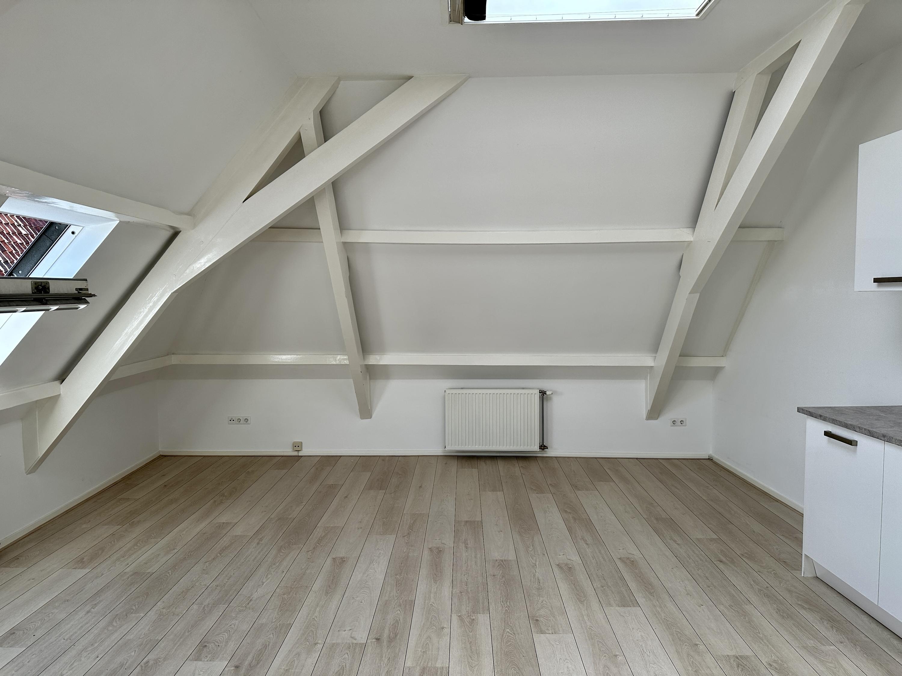 Studio te huur: Achter St.-Pieter 11R, Utrecht