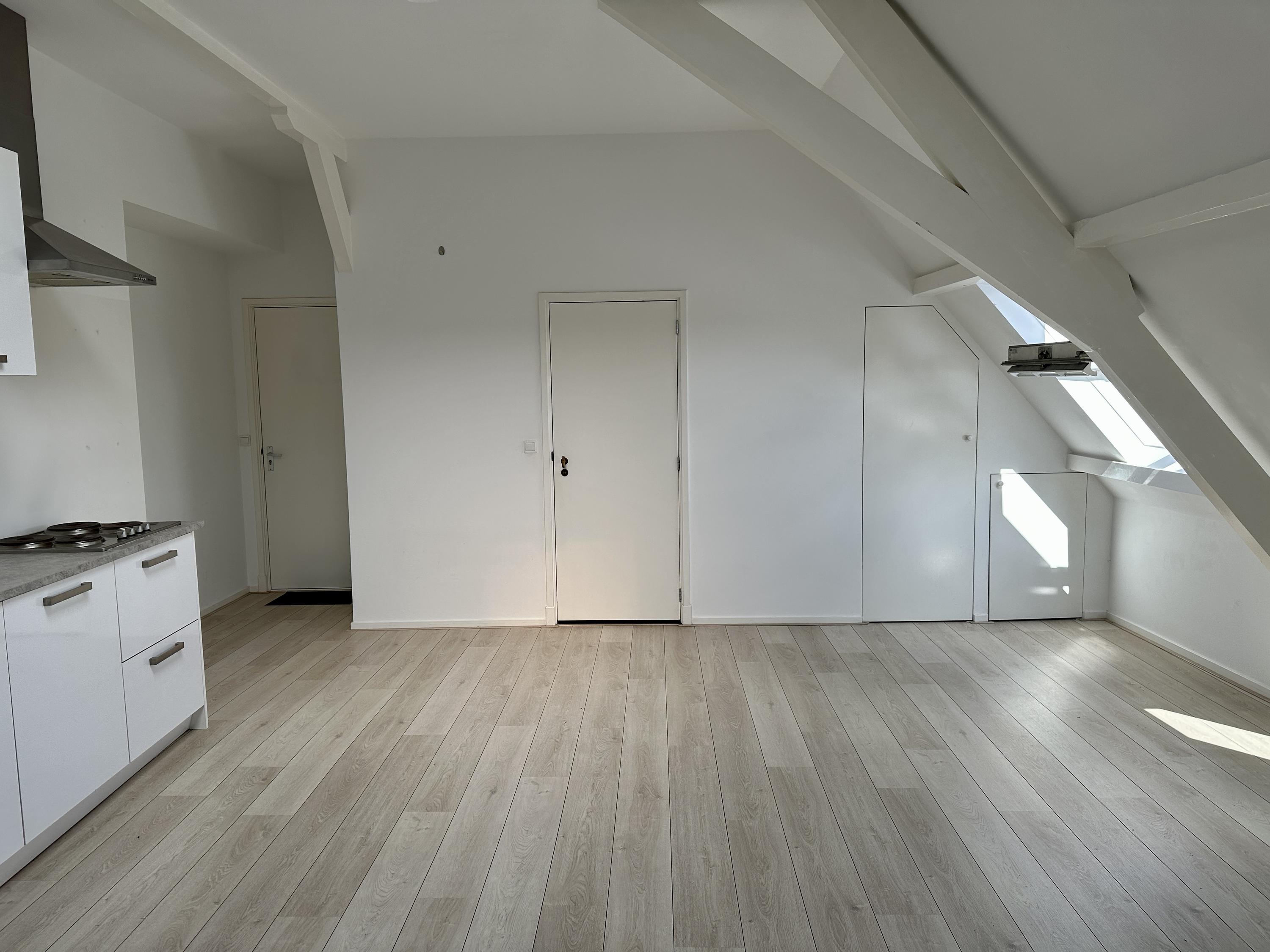 Studio te huur: Achter St.-Pieter 11R, Utrecht