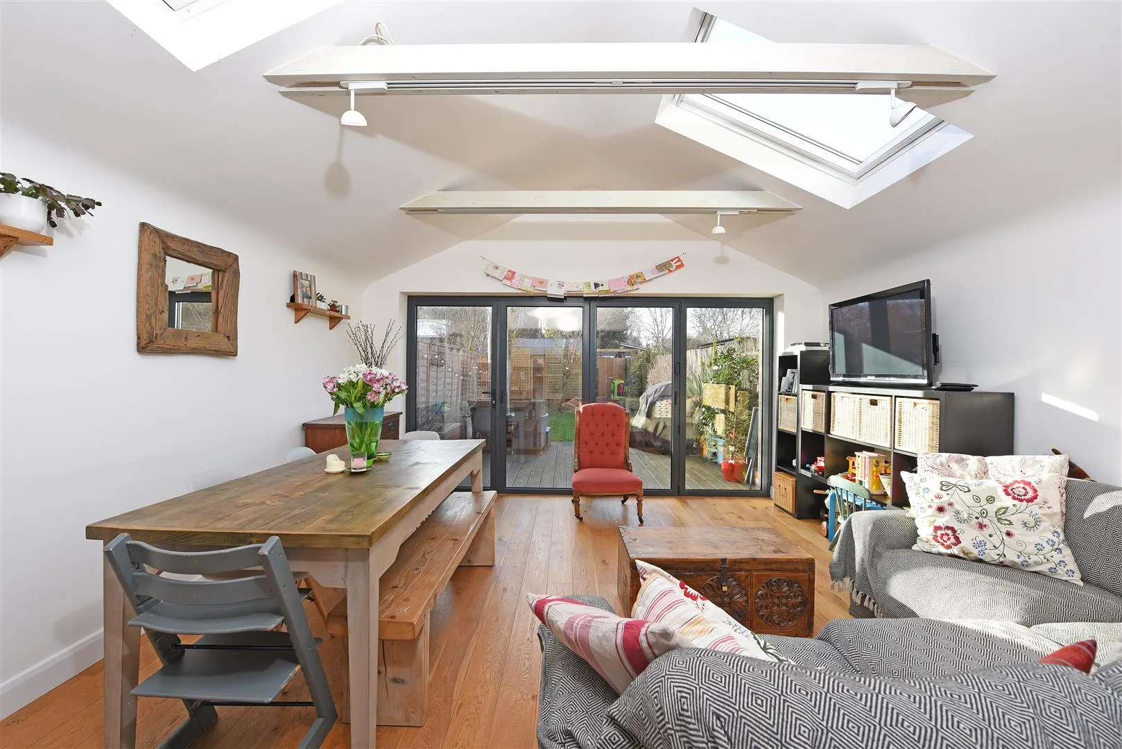 House Kilmington Road in Greater London