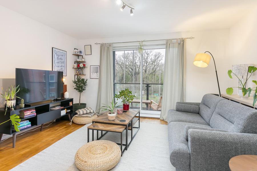 Flat Highwood Close in Greater London