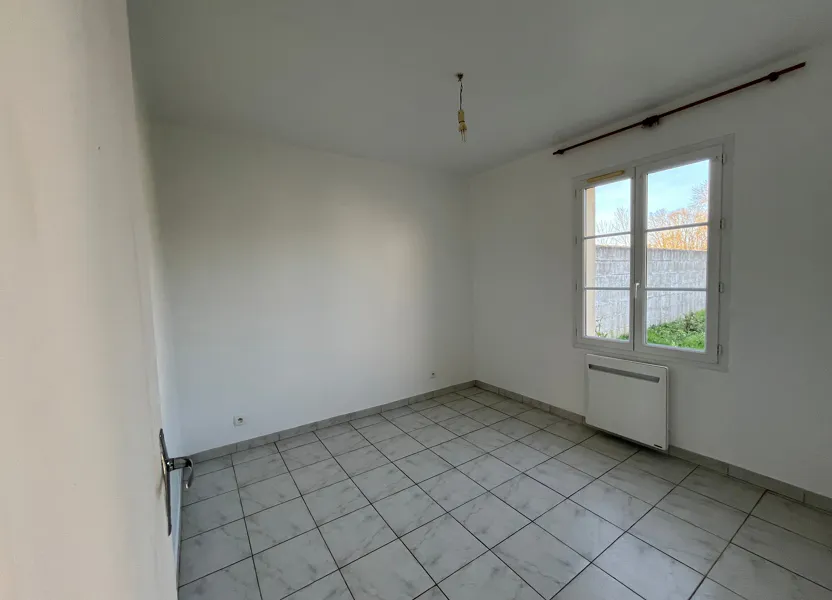 House Rue de la Sallée in Tonnay-Charente