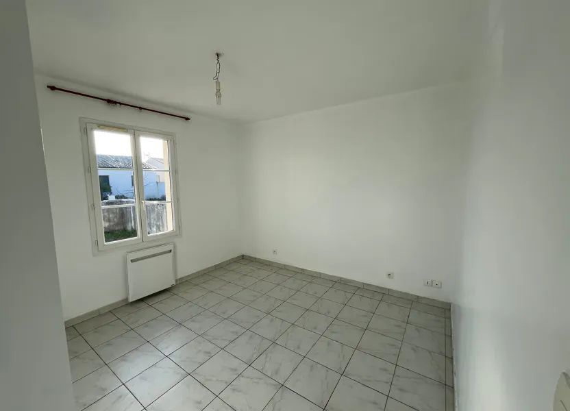 House Rue de la Sallée in Tonnay-Charente