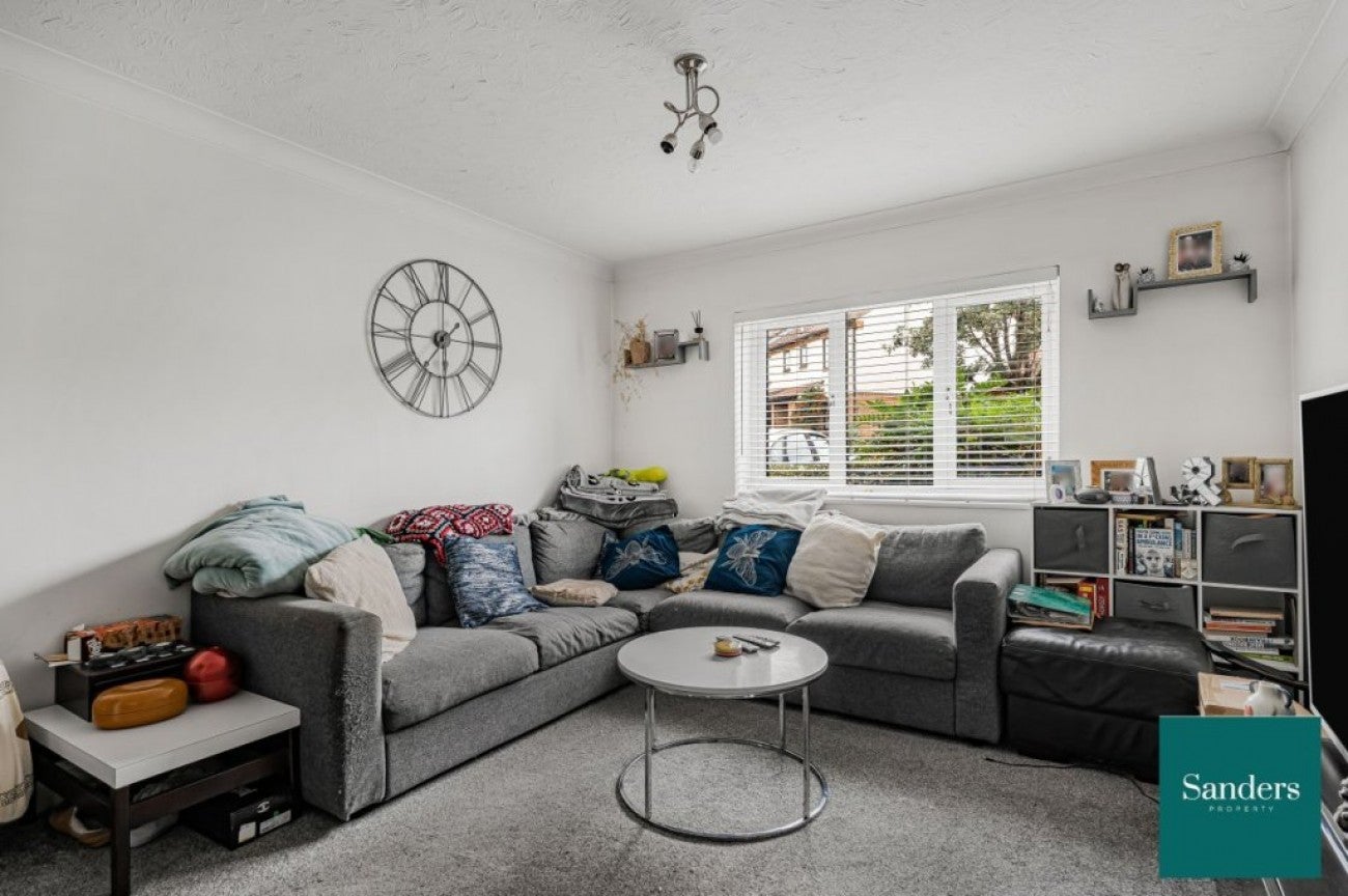 Flat Marigold Place in Harlow
