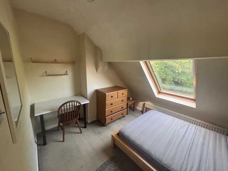Room Harborne Park Road in Birmingham