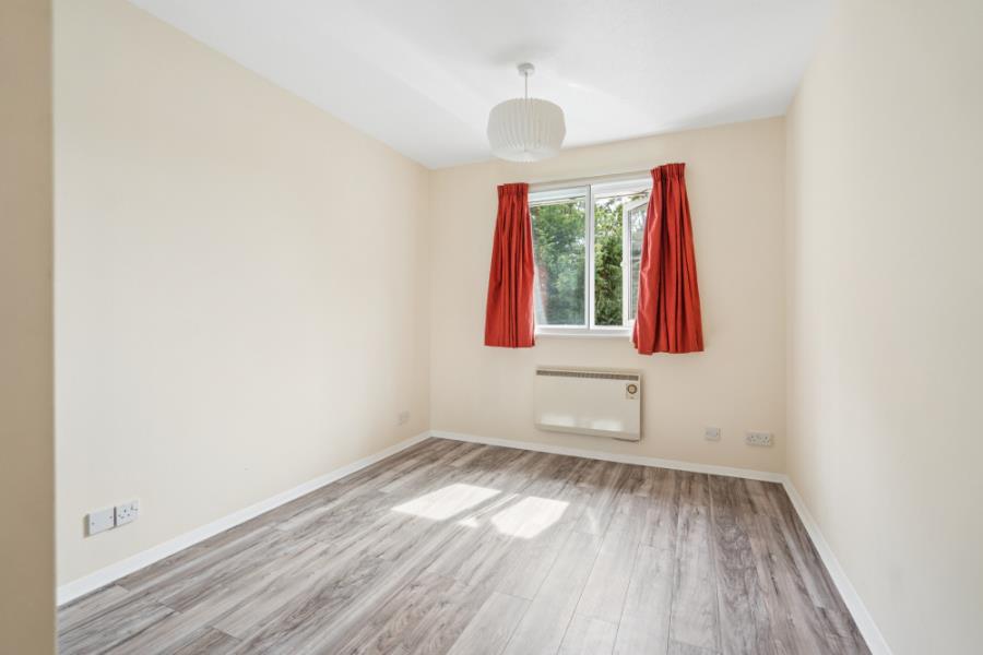 Flat Granville Place in Greater London