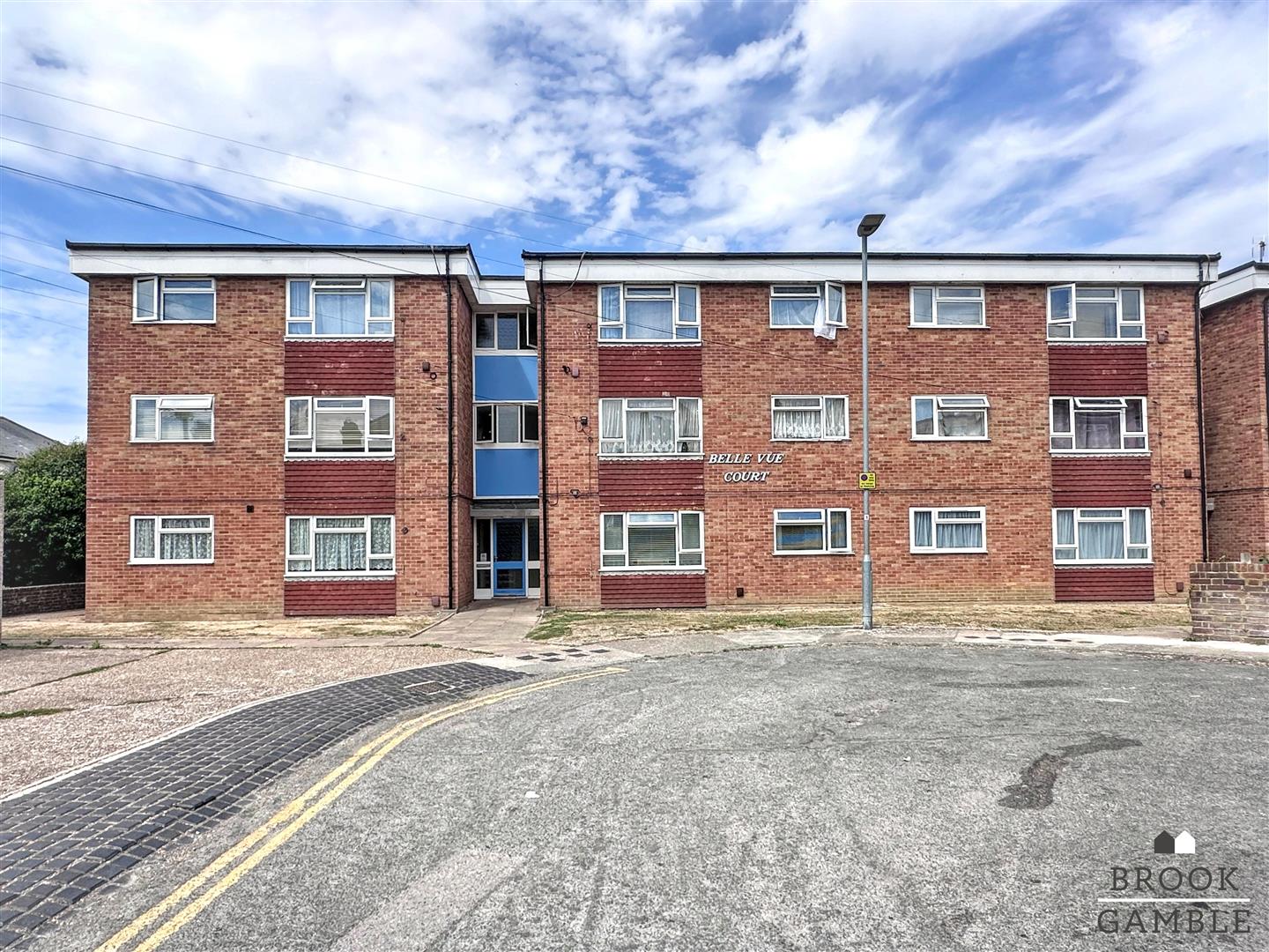 Flat Belle Vue Road in Eastbourne