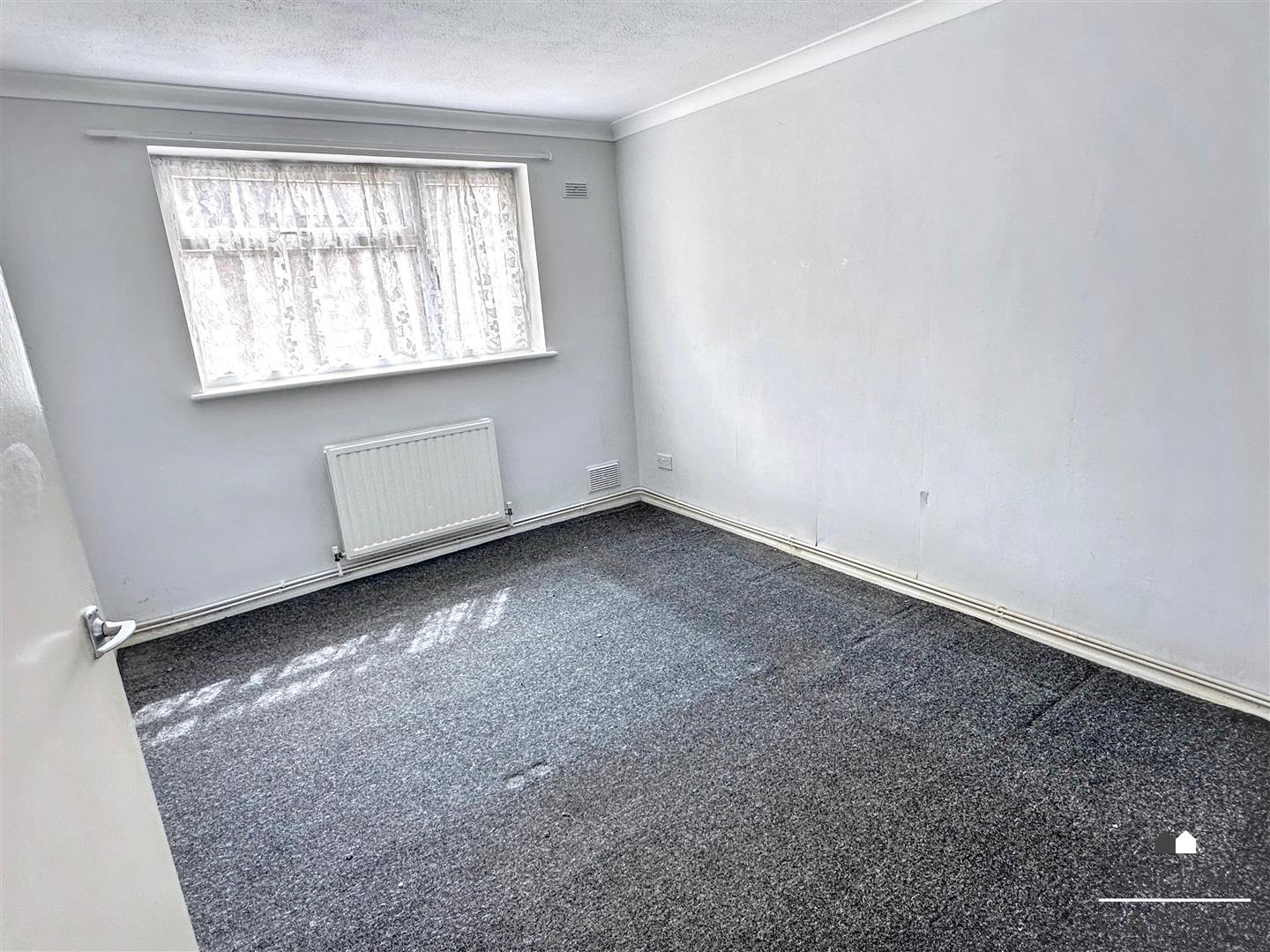 Flat Belle Vue Road in Eastbourne