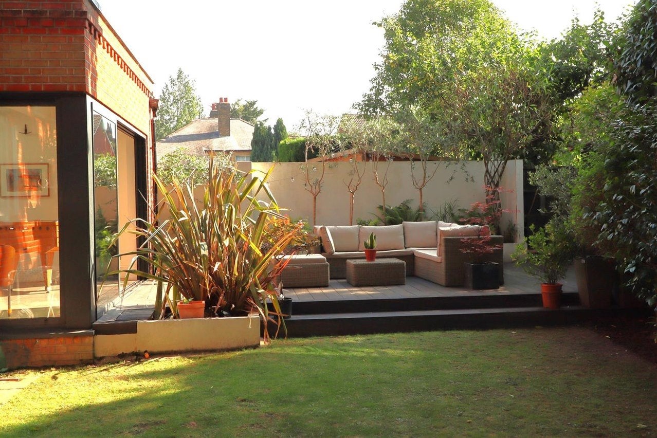 House Woodland Grove in Elmbridge