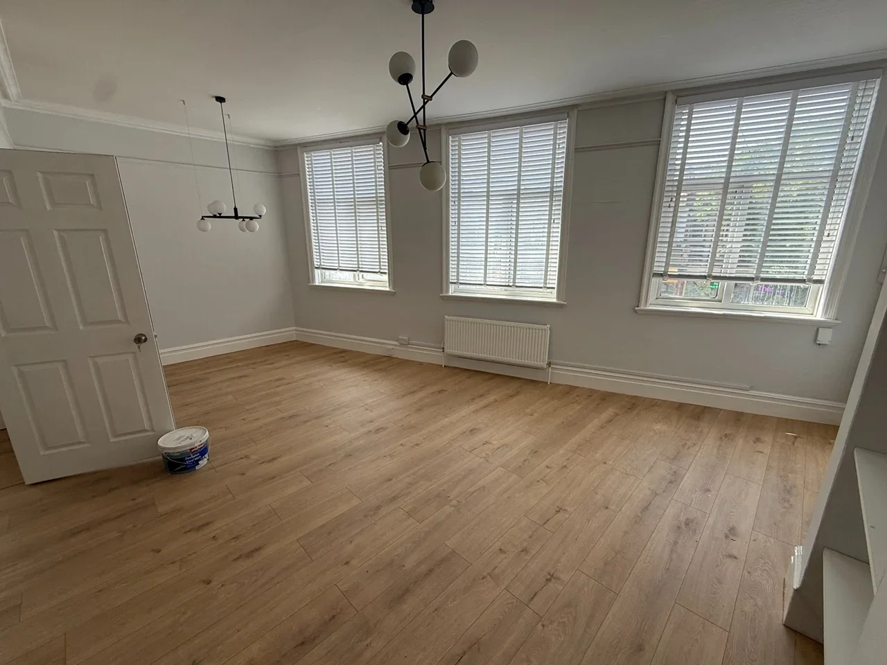Room Ewell Road in Greater London