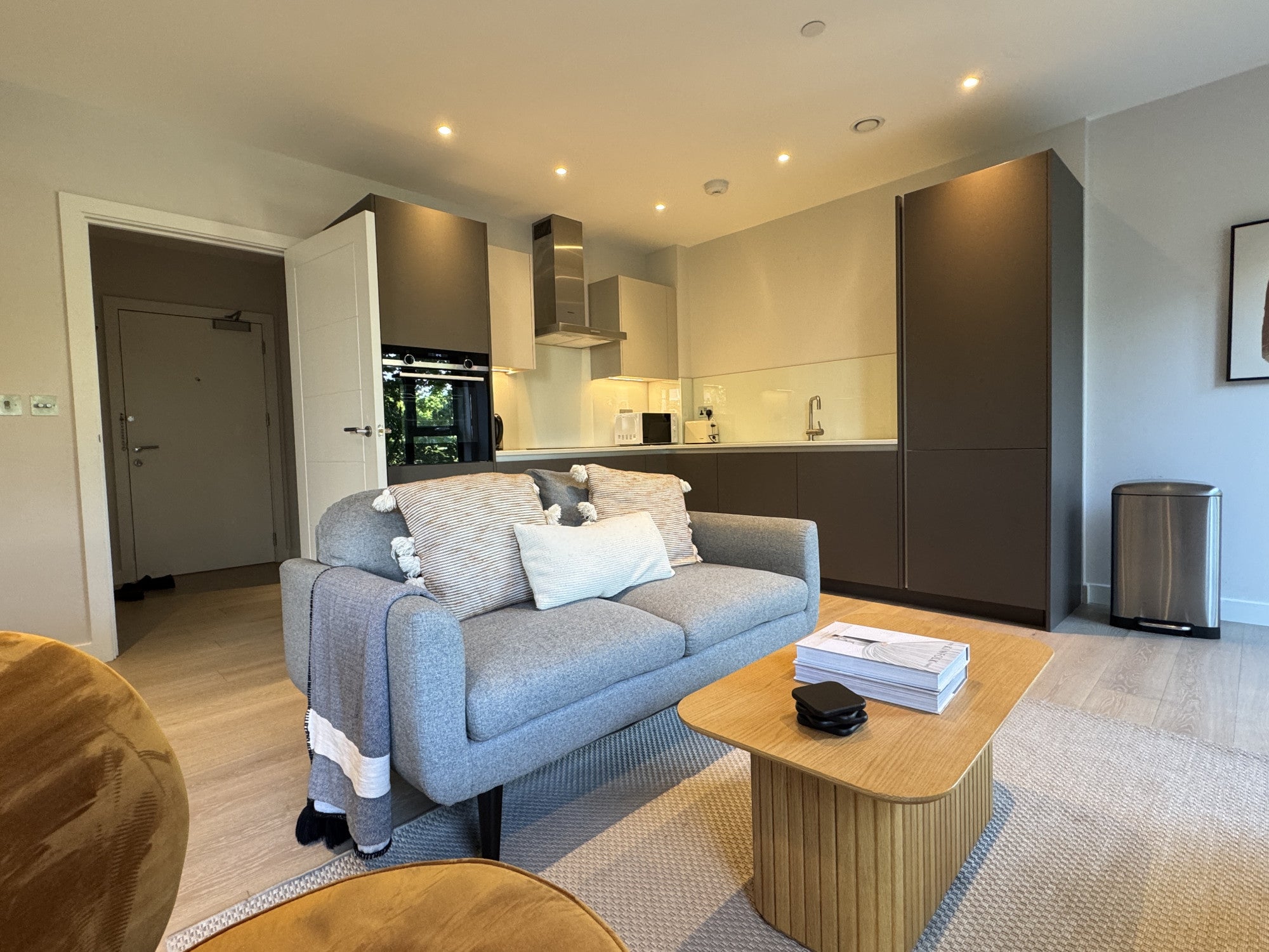 Flat Ufford Street in Greater London