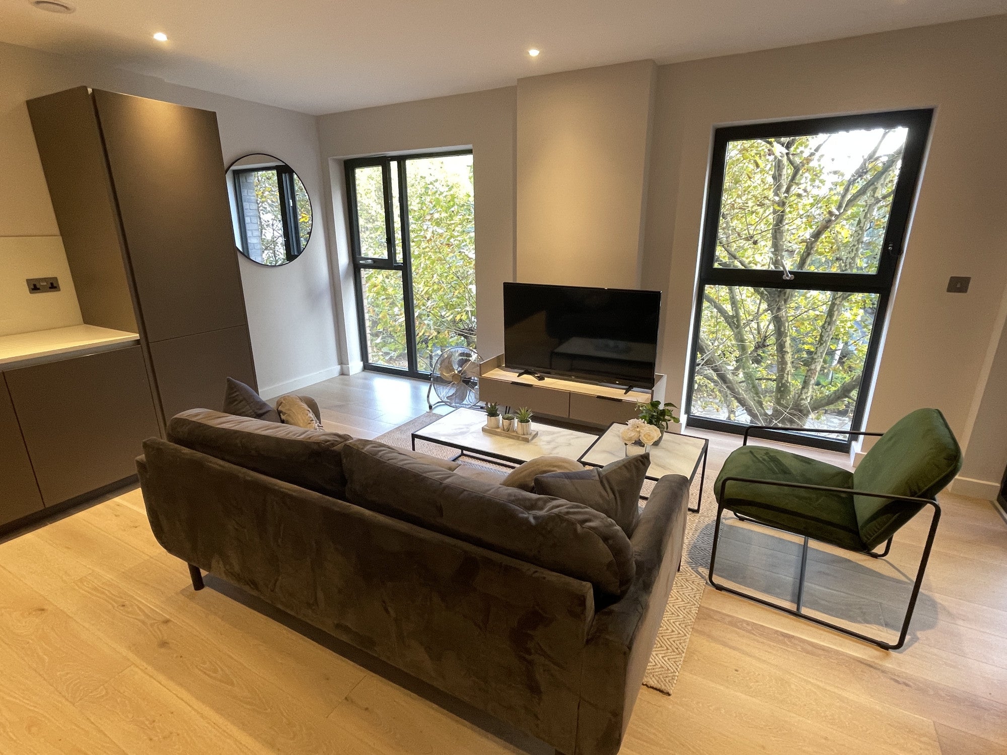 Flat Ufford Street in Greater London