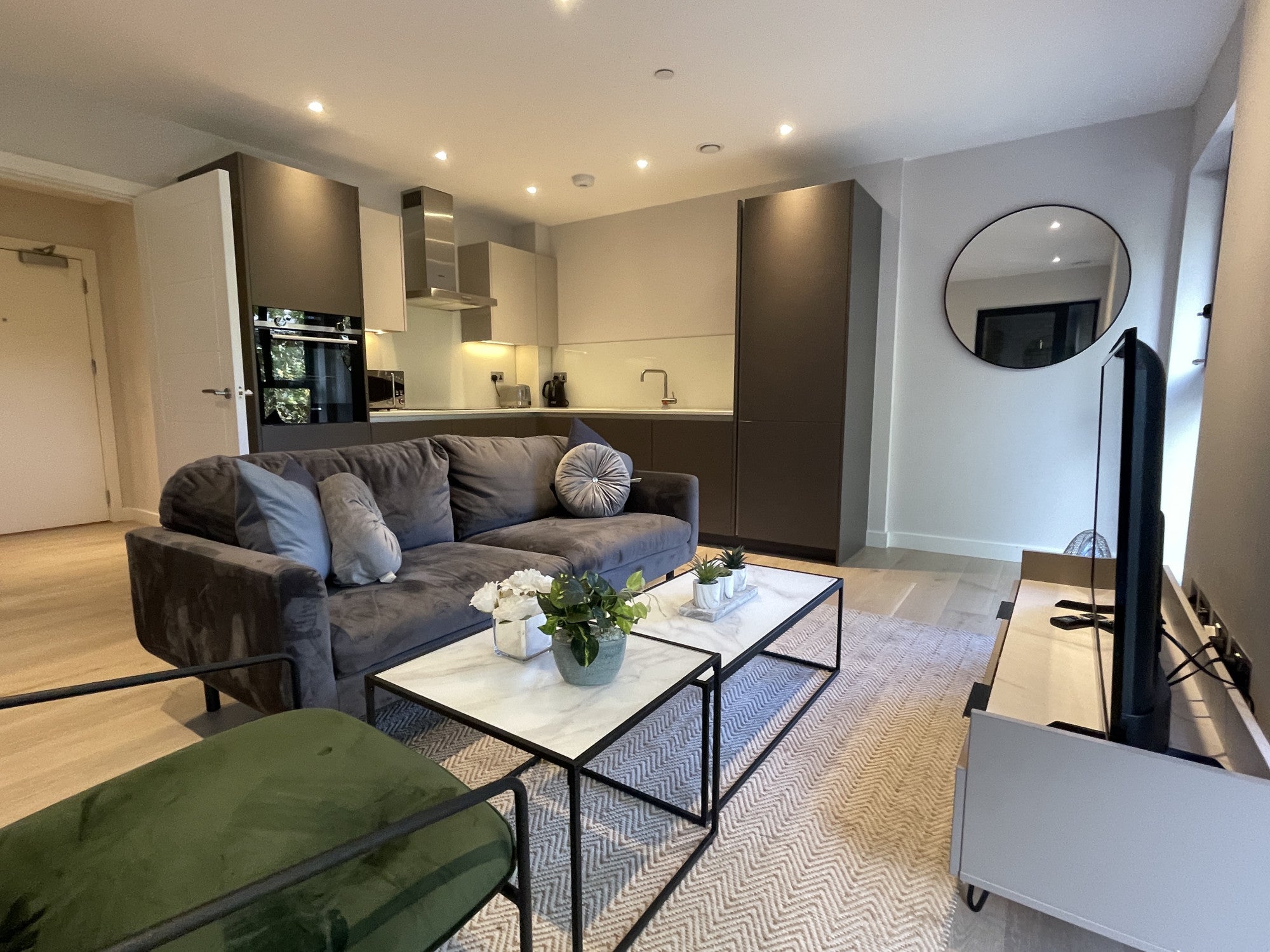 Flat Ufford Street in Greater London