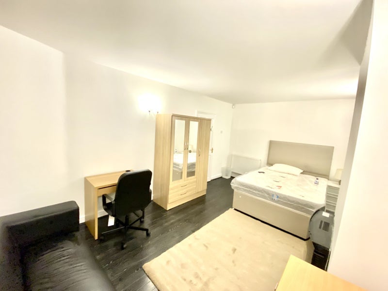 Room Wallbank Road in Birmingham