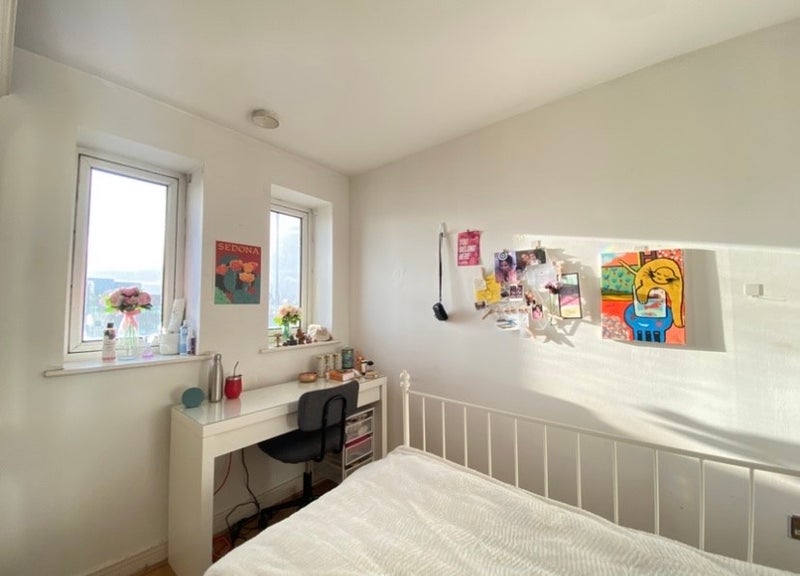 Room High Street in Greater London